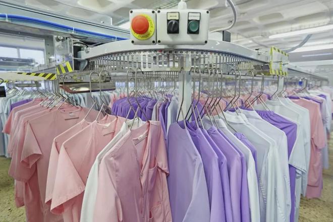 瞄準(zhǔn)服裝市場 讓中小賣家不靠‘薇婭’也能選爆款 年流水超300億的服裝批發(fā)怎么做？